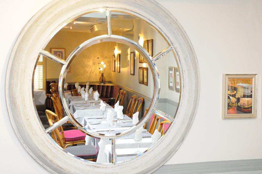 Dolphin Hotel Gorey ภายนอก รูปภาพ