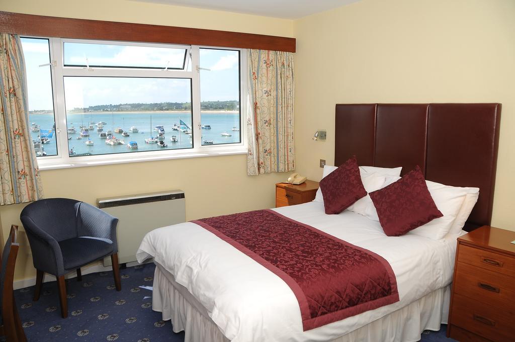 Dolphin Hotel Gorey ภายนอก รูปภาพ