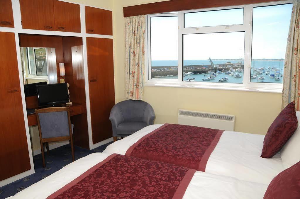 Dolphin Hotel Gorey ภายนอก รูปภาพ